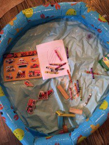 Pool_Crafts_NashMomsBlog_Crayons