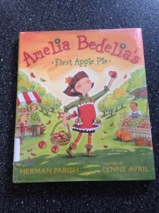 Amelia_Bedelia_Apple_Pie_Book_Craft_NashMomsBlog