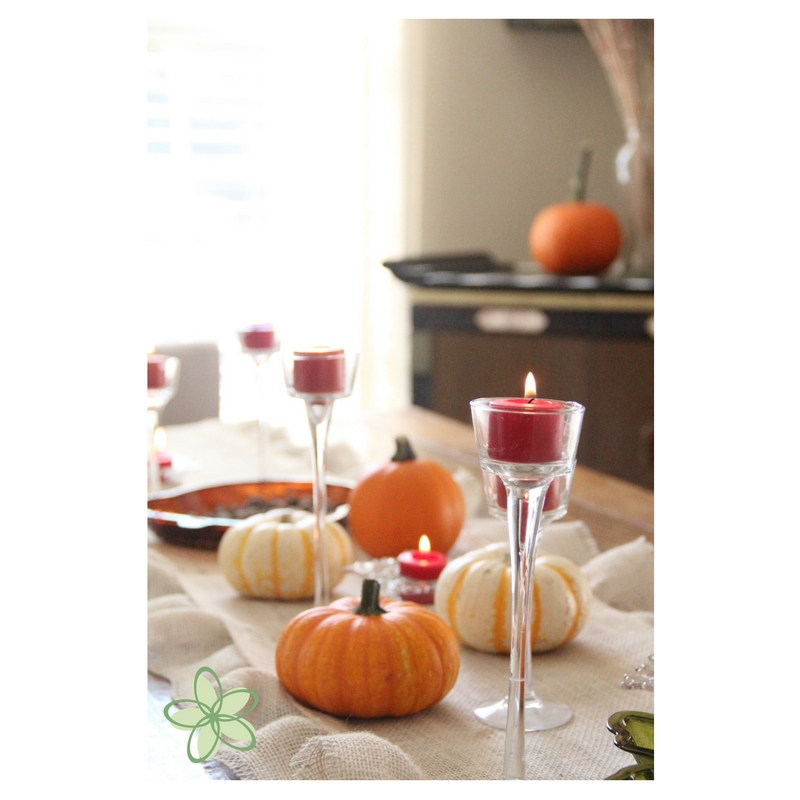 on a budget Thanksgiving tablescape table decor holiday