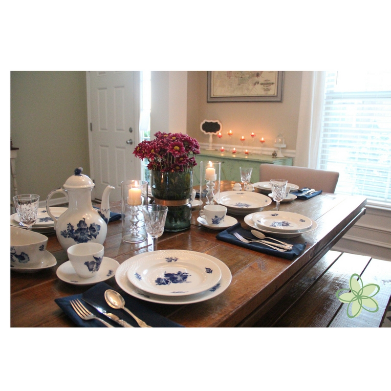 for the home holidays Thanksgiving table setting hostess Nashville Moms Blog